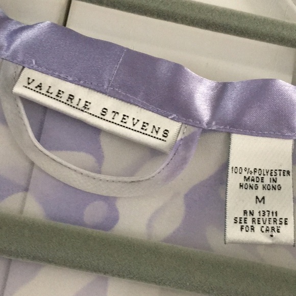Valerie Stevens, sheer purple and white robe/cover-up. Size Medium - Picture 3 of 8